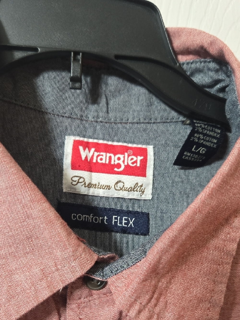Wrangler Men’s Short Sleeve Button-Down Shirt in Dusty Rose - Picture 2 of 4